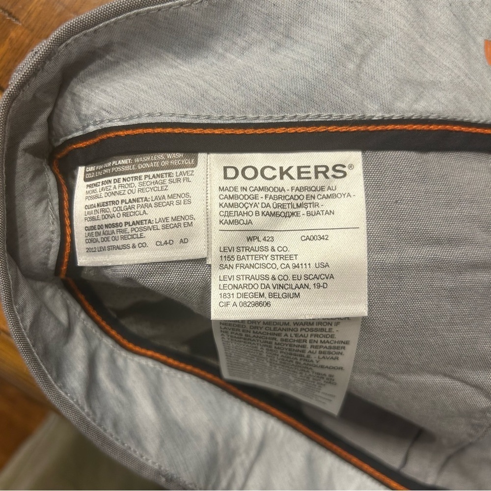 *NWT* Dockers Men’s Gray Supreme Flex Ultimate Shorts, Size 38 - Picture 8 of 9